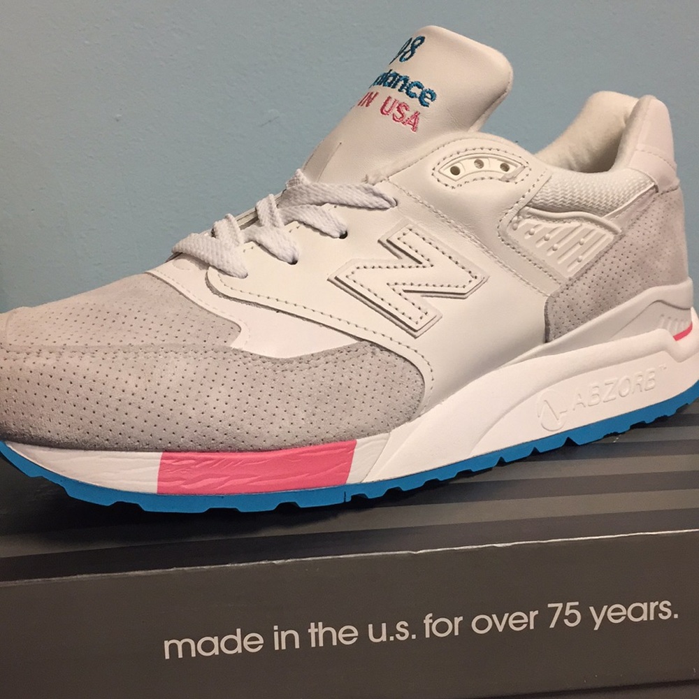 Brand new New Balance sneakers